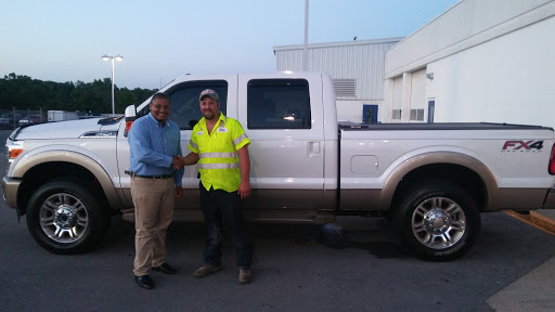 Chevrolet Dealer «Alexander Chevrolet Buick GMC», reviews and photos, 2211 TN-46, Dickson, TN 37055, USA