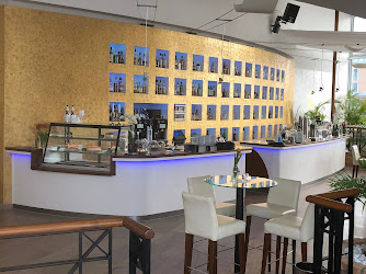 Schusters Café & Cocktailbar im Teepott Warnemünde