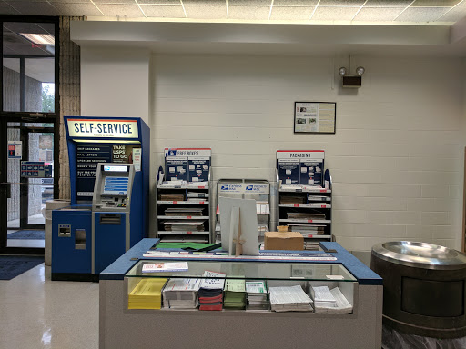 Post Office «United States Postal Service», reviews and photos, 3601 Pickett Road, Fairfax, VA 22031, USA