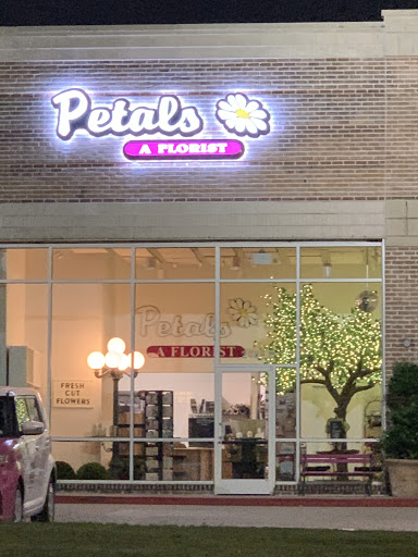 Florist «Petals, A Florist», reviews and photos, 5805 Preston Rd #598, Plano, TX 75093, USA