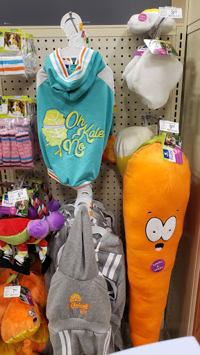 Pet Supply Store «PetSmart», reviews and photos, 1505 11th Ave NW, Issaquah, WA 98027, USA
