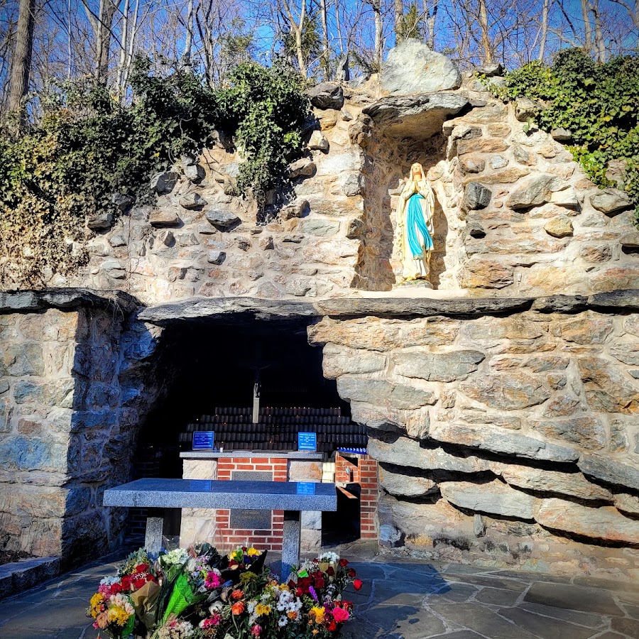National Shrine Grotto of ​Our Lady of Lourdes