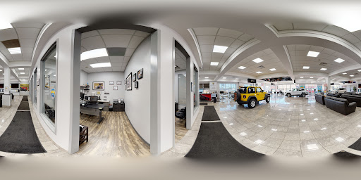 Car Dealer «Marino Chrysler Jeep Dodge», reviews and photos, 5133 W Irving Park Rd, Chicago, IL 60641, USA