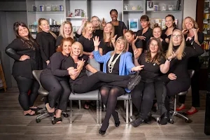 5th Avenue Hair & Beauty Spa Ltd image