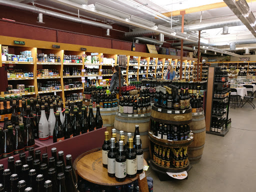 Liquor Store «Downtown Spirits», reviews and photos, 2300 7th Ave, Seattle, WA 98121, USA
