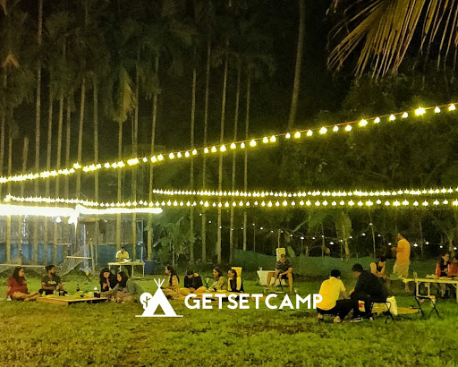 Camp Aloha by Getsetcamp