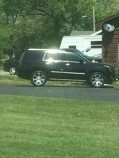 Car Dealer «Parkway Chrysler Inc», reviews and photos, 101 W 5th St, Benton, KY 42025, USA