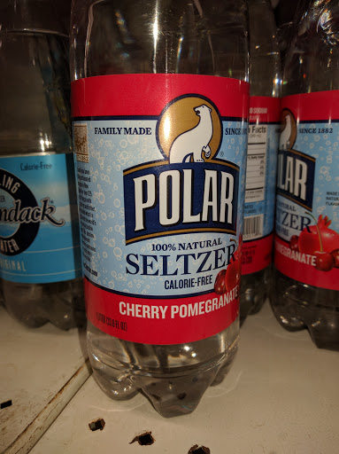 Supermarket «Mc Quade Supermarket», reviews and photos, 6 Clarke St, Jamestown, RI 02835, USA