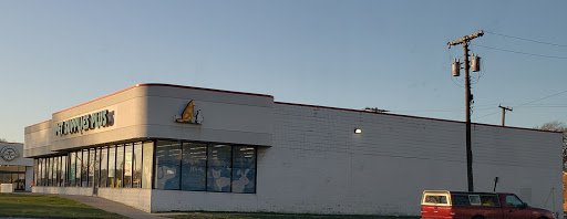Pet Supply Store «Pet Supplies Plus», reviews and photos, 29402 Woodward Ave, Royal Oak, MI 48073, USA