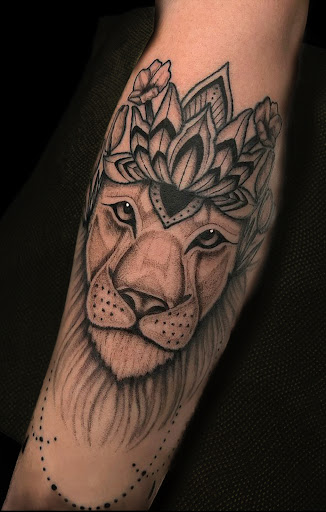 Explore simple silver lining tattoo ideas, creative tattoo ideas in Rome, available at Artistic Edge Tattoo
