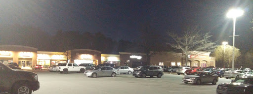 Shopping Mall «Cary Village Square Shopping Center», reviews and photos, 657 Cary Towne Blvd, Cary, NC 27511, USA