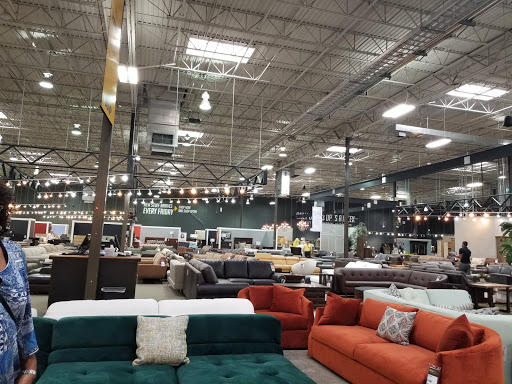 Furniture Store «The Dump Furniture Outlet», reviews and photos, 10251 North Fwy, Houston, TX 77037, USA