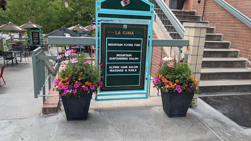 La Cima Mall by null