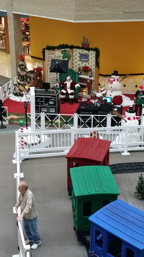 Shopping Mall «Century III Mall», reviews and photos, 3075 Clairton Rd, West Mifflin, PA 15123, USA