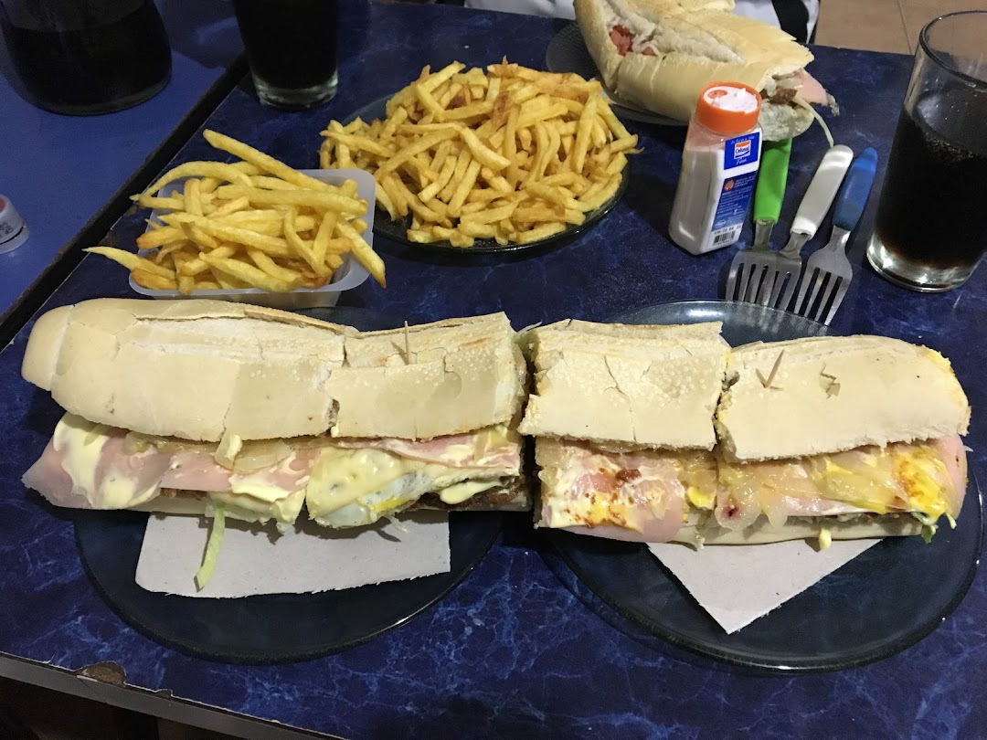 Sandwichería Kuky