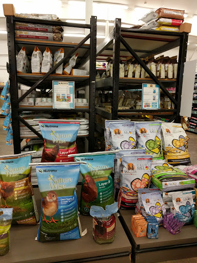 Pet Supply Store «Centinela Feed & Pet Supplies», reviews and photos, 4700 Pacific Coast Hwy, Long Beach, CA 90804, USA