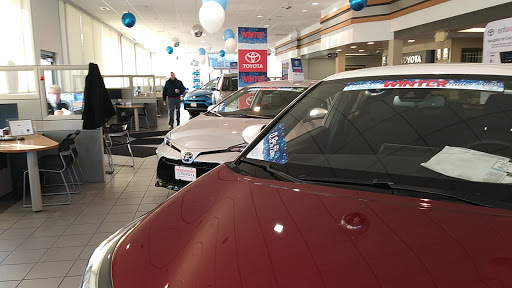 Toyota Dealer «Maplewood Toyota», reviews and photos, 2873 Maplewood Dr, Maplewood, MN 55109, USA