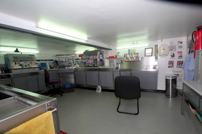 Gedling Dental Laboratory LTD - Laboratory