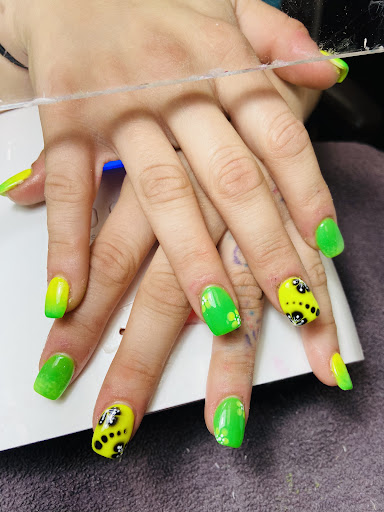 Nail Salon «Regal Nails Salon & Spa», reviews and photos, 156 Power Center Dr, Dawsonville, GA 30534, USA