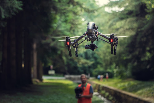 Envolez-vous vers de nouveaux horizons avec le drone professionnel