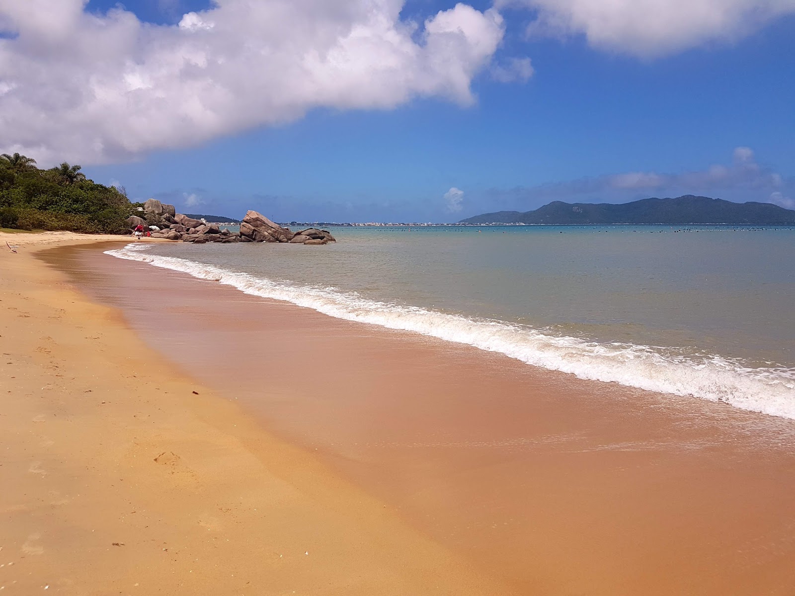 Fotografija Cardoso plaža nahaja se v naravnem okolju