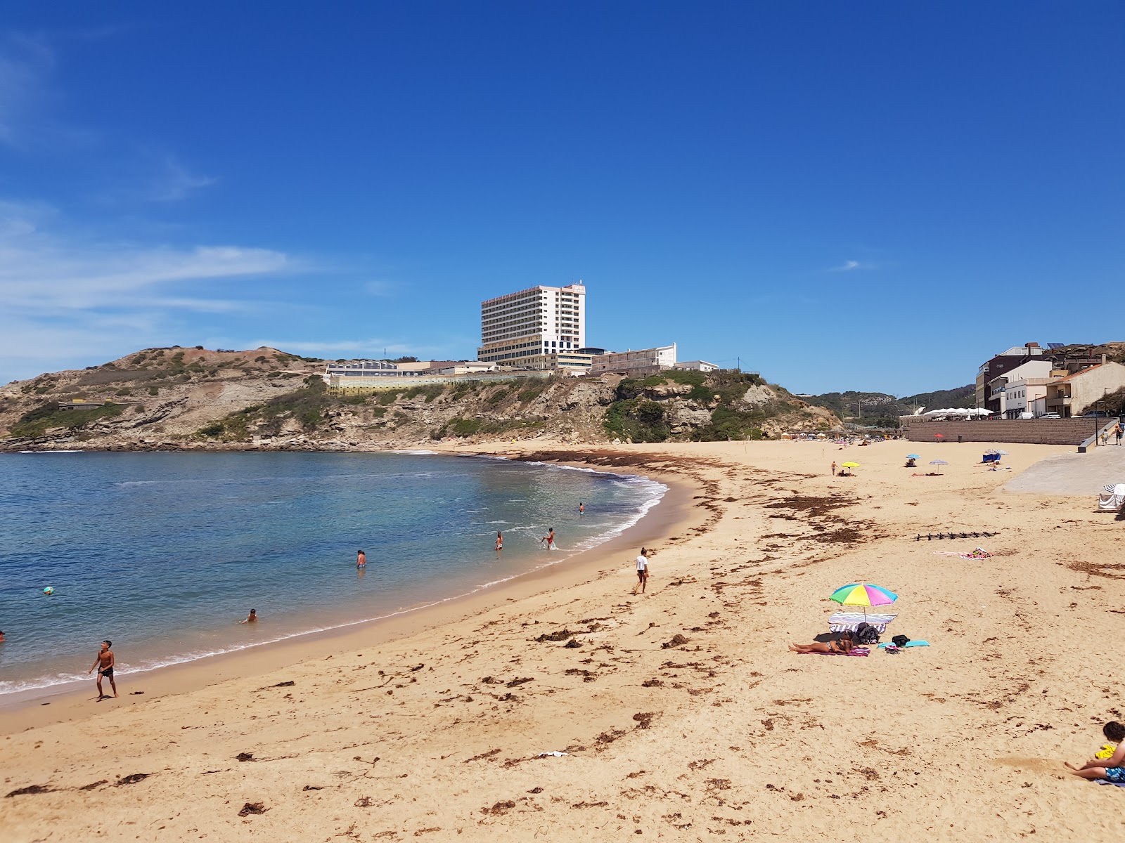 Foto von Praia de Porto Novo mit beiger sand Oberfläche