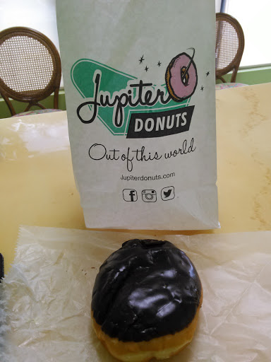 Donut Shop «Jupiter Donut Factory», reviews and photos, 141 Center St, Jupiter, FL 33458, USA