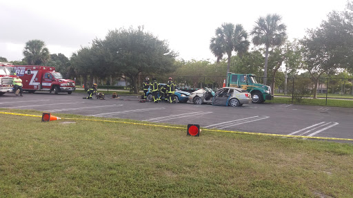 Public Swimming Pool «Coral Springs Aquatic Complex», reviews and photos, 12441 Royal Palm Blvd, Coral Springs, FL 33065, USA