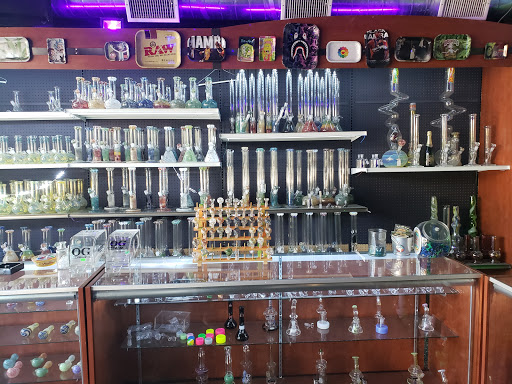 Tobacco Shop «i-nhale Smoke Shop Veteran Owned», reviews and photos, 1055 Redondo Ave, Long Beach, CA 90804, USA