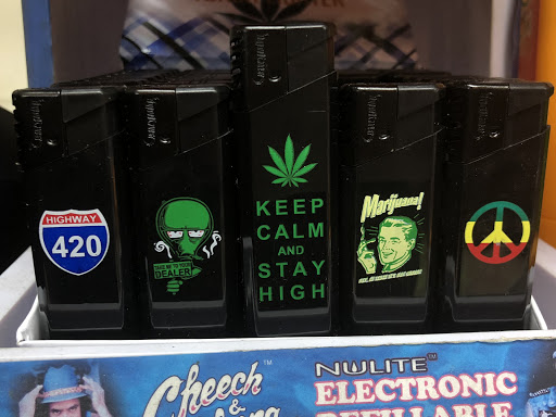 Cigar Shop «Billionaire smoke shop», reviews and photos, 1214 W Dr Martin Luther King Jr Blvd, Seffner, FL 33584, USA