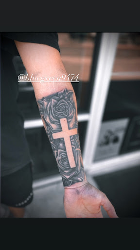 Explore tattoo ideas lotus flower, creative tattoo ideas in El Paso, available at R&R tattoo and piercing studio