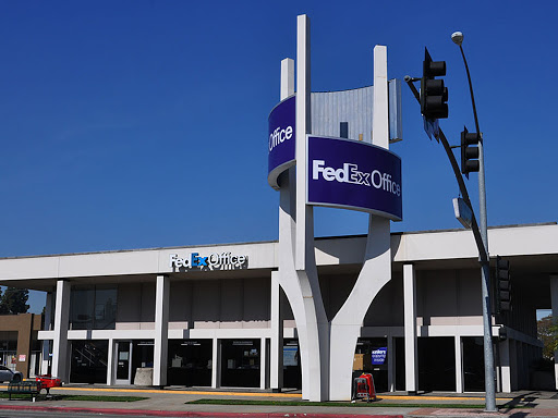 Print Shop «FedEx Office Print & Ship Center», reviews and photos, 5301 Lakewood Blvd, Lakewood, CA 90712, USA