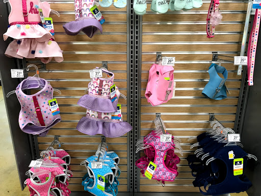 Pet Supply Store «PetSmart», reviews and photos, 490 River St, Santa Cruz, CA 95060, USA