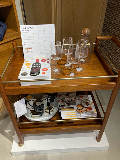 Furniture Store «west elm», reviews and photos, 1 Bellevue Way NE, Bellevue, WA 98004, USA