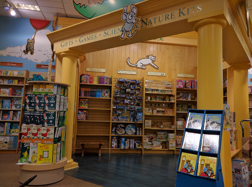 Book Store «Barnes & Noble Booksellers Baton Rouge», reviews and photos, 2590 Citiplace Ct, Baton Rouge, LA 70808, USA