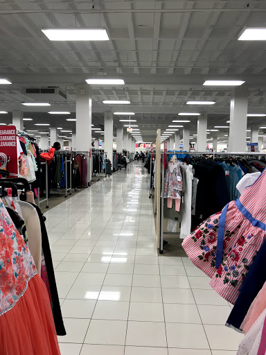 Clothing Store «Burlington Coat Factory», reviews and photos, 6350 Seven Corners Center, Falls Church, VA 22044, USA