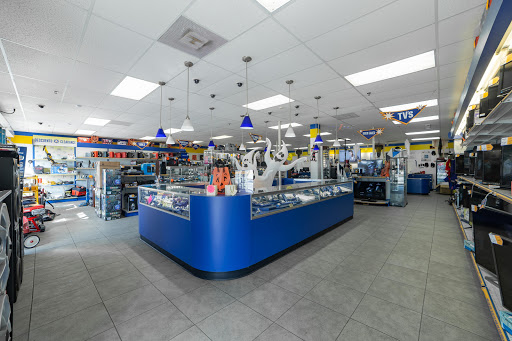 Pawn Shop «La Familia Pawn and Jewelry», reviews and photos, 3615 W Vine St, Kissimmee, FL 34741, USA