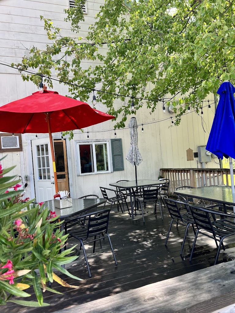 Country Cook'n At The Lakeside 03249