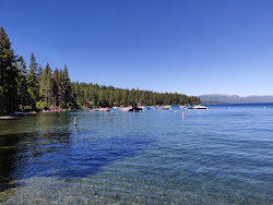 William Kent Beach'in fotoğrafı - rahatlamayı sevenler arasında popüler bir yer