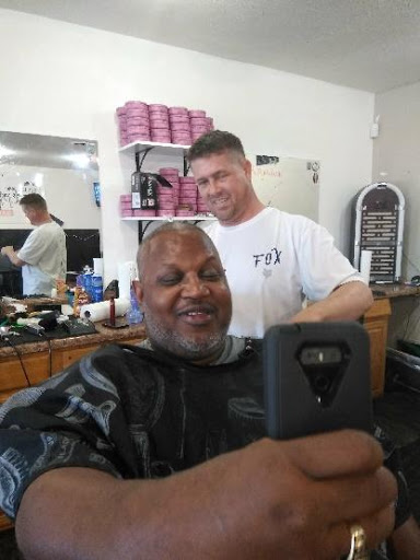 Barber Shop «Upper Cutz Barber Shop», reviews and photos, 5340 Madison Ave, Indianapolis, IN 46227, USA