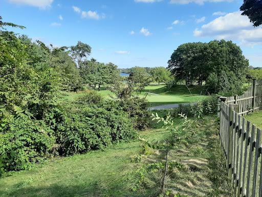 Golf Course «Fresh Pond Golf Course», reviews and photos, 691 Huron Ave, Cambridge, MA 02138, USA