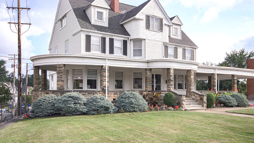 Funeral Home «Craciun Berry Funeral Home», reviews and photos, 7200 Detroit Ave, Cleveland, OH 44102, USA