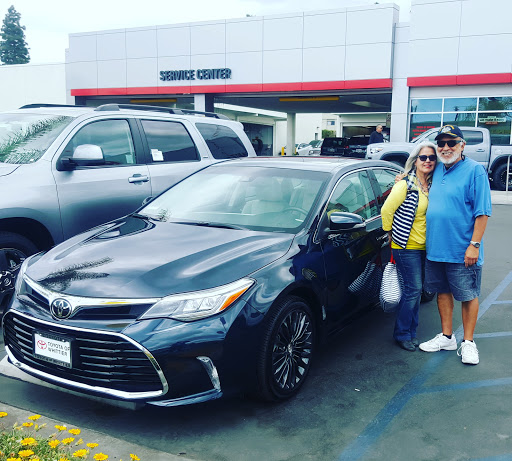 Toyota Dealer «Toyota Of Whittier», reviews and photos, 14577 Whittier Blvd, Whittier, CA 90605, USA