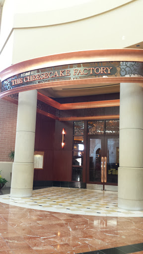 Restaurant «The Cheesecake Factory», reviews and photos, 101 Jordan Creek Parkway, West Des Moines, IA 50266, USA