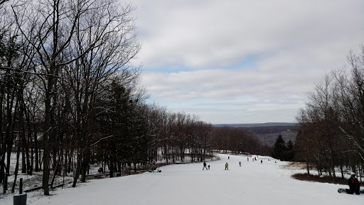 Ski Shop «Eagle Rock Resort Ski Shop», reviews and photos, Country Club Rd, Hazleton, PA 18202, USA