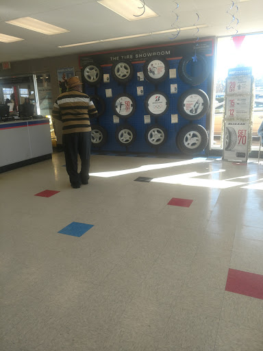 Tire Shop «Firestone Complete Auto Care», reviews and photos, 1917 Hoffmeyer Rd, Florence, SC 29501, USA