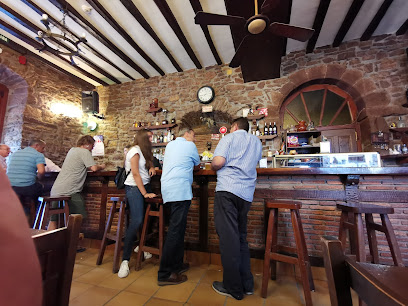 Ansalas Bar Restaurante - C. Basaburua, 1, 31710 Zugarramurdi, Navarra, Spain