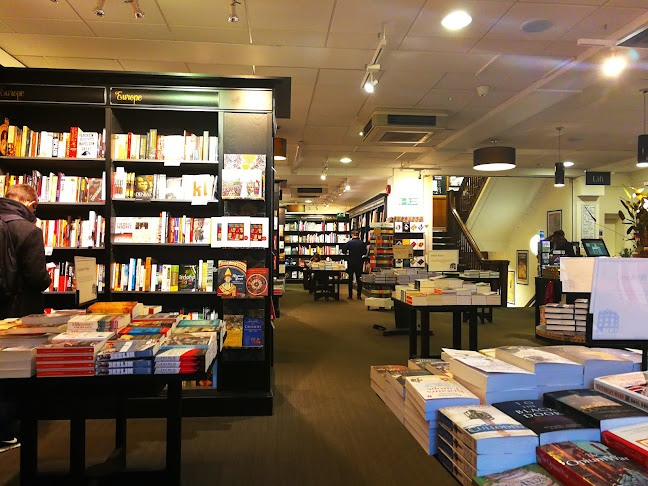 Reviews of Waterstones Oxford Branch in Oxford - Shop