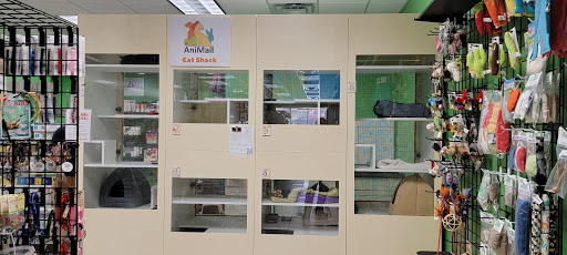 Pet Supply Store «Unleashed the Dog & Cat Store», reviews and photos, 7414 Creedmoor Rd, Raleigh, NC 27613, USA