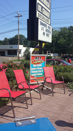Car Wash «Personal Touch Milford Full Service Car Care», reviews and photos, 1020 Bridgeport Ave, Milford, CT 06460, USA